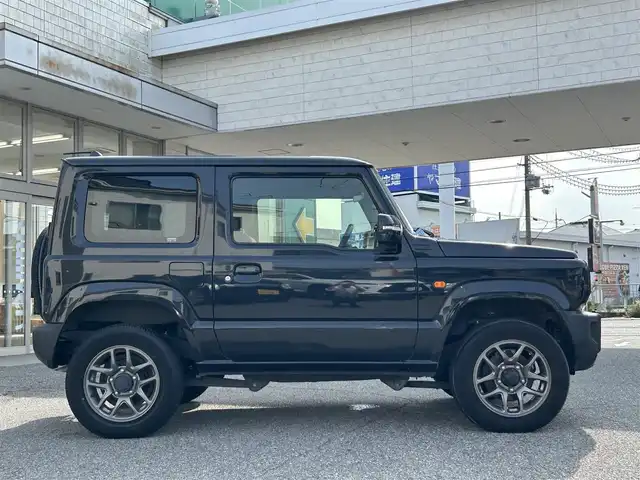 スズキ ジムニー XC 兵庫県 2020(令2)年 3.4万km ブルーイッシュブラックパール3 社外ディスプレイオーディオ(PVH-9300DVSZS)/Bluetooth/CD/DVD/FM/AM/バックカメラ/ビルトインETC/衝突被害軽減ブレーキ/車線逸脱警報/クルーズコントロール/LEDヘッドライト/フォグランプ/オートライト/D/N シートヒーター/プッシュスタート/電格ミラー/純正フロアマット/ISOFIX/パートタイム4WD/横滑り防止装置/スペアキー1本/新車時保証書/取扱説明書