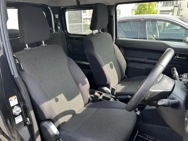 スズキ ジムニー XC 兵庫県 2020(令2)年 3.4万km ブルーイッシュブラックパール3 社外ディスプレイオーディオ(PVH-9300DVSZS)/Bluetooth/CD/DVD/FM/AM/バックカメラ/ビルトインETC/衝突被害軽減ブレーキ/車線逸脱警報/クルーズコントロール/LEDヘッドライト/フォグランプ/オートライト/D/N シートヒーター/プッシュスタート/電格ミラー/純正フロアマット/ISOFIX/パートタイム4WD/横滑り防止装置/スペアキー1本/新車時保証書/取扱説明書