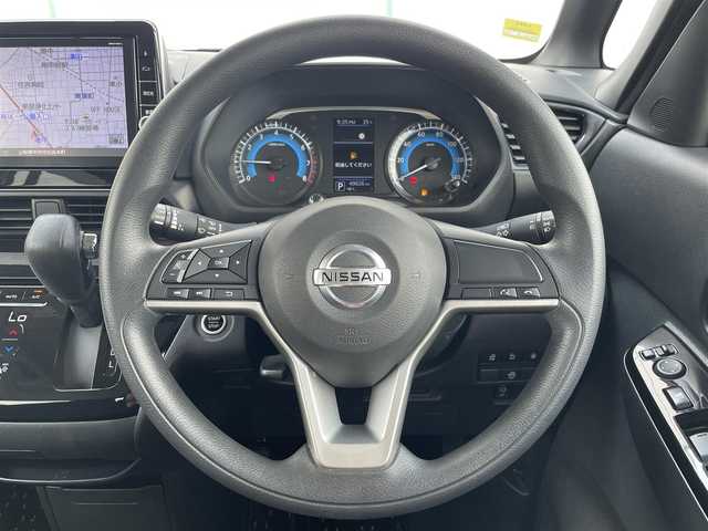 日産 ルークス ハイウェイスター X 山梨県 2020(令2)年 4.9万km アメジストパープル 純正9インチSDナビ(MM319D-L)/純正CD/DVD/Bluetooth接続/フルセグTV/アラウンドビューモニター/ETC/ドライブレコーダー/両側電動スライドドア/ステアリングスイッチ/サイドバイザー/スペアキー1本/取扱説明書/保証書