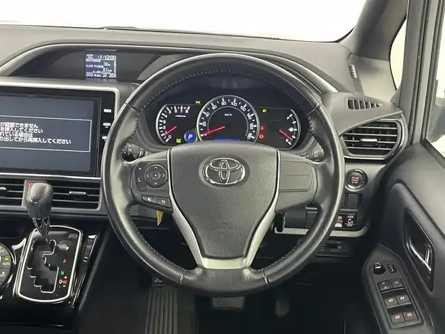 トヨタ ヴォクシー ZS 煌Ⅱ 埼玉県 2016(平28)年 7.4万km アイスチタニウムマイカメタリック 純正１０インチナビ　フリップダウンモニター　バックカメラ　セーフティセンスＣ　両側パワースライドドア　ドライブレコーダー　ビルトインＥＴＣ　ＨＩＤライト　純正アルミホイール　オートハイビーム　地デジ