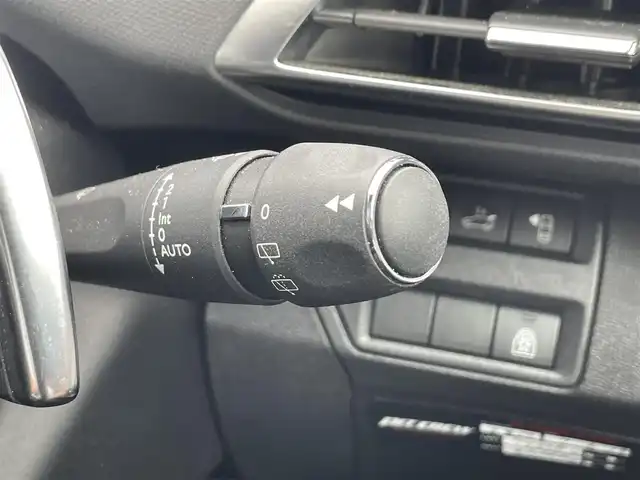 プジョー ３００８ GT ブルー HDi 滋賀県 2018(平30)年 7.8万km パール 8型純正ナビ/Bluetooth/Apple Car Play/USB/全方位カメラ/追従クルーズコントロール/サンルーフ/シートヒーター/ハーフレザーシート/ワイヤレス充電/LEDヘッドライト/ETC/ブラインドスポットモニター/電動リアゲート/前後ソナー/MTモード付AT/純正18インチAW