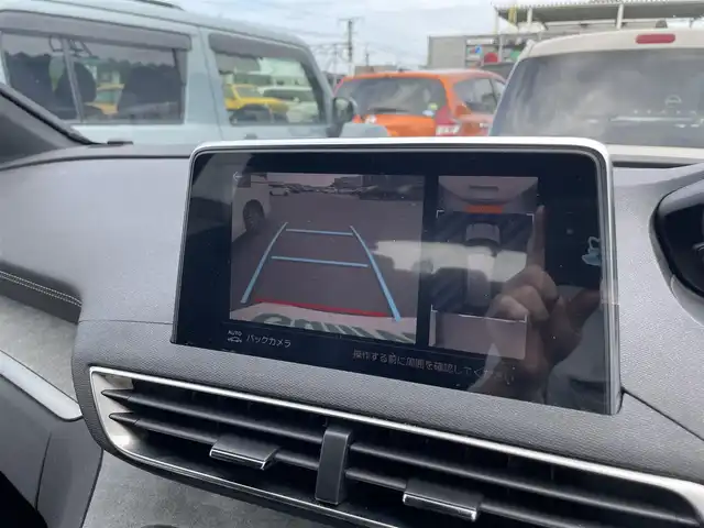 プジョー ３００８ GT ブルー HDi 滋賀県 2018(平30)年 7.8万km パール 8型純正ナビ/Bluetooth/Apple Car Play/USB/全方位カメラ/追従クルーズコントロール/サンルーフ/シートヒーター/ハーフレザーシート/ワイヤレス充電/LEDヘッドライト/ETC/ブラインドスポットモニター/電動リアゲート/前後ソナー/MTモード付AT/純正18インチAW