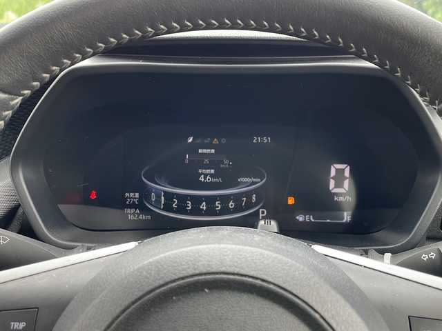 トヨタ ライズ Z 新潟県 2020(令2)年 5.7万km シャイニングホワイトパール 4WD/純正9インチSDナビ(NSZT-Y68T)/CD/DVD/BT/フルセグテレビ/全方位カメラ/ETC/衝突被害軽減ブレーキ/レーンキープアシスト/レーダークルーズコントロール/シートヒーター /MTモード付きAT/ステアリングスイッチ/コーナーセンサー/スマートキー/プッシュスタート/LEDヘッドライト/オートライト/オートハイビーム/フォグランプ/純正17インチアルミホイール