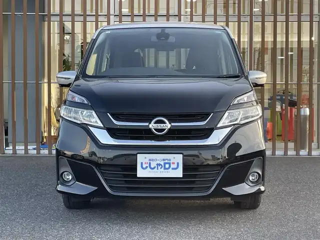 日産 セレナ X VセレクションⅡ 鳥取県 2017(平29)年 10.6万km ダイヤモンドブラック 2トーン (株)IDOMが運営する【じしゃロン鳥取店】の自社ローン専用車両になります。こちらは現金またはオートローンご利用時の価格です。自社ローンご希望の方は別途その旨お申付け下さい/ツートンカラー/純正ナビ（MM316D-W）/・フルセグ/CD/DVD/BT/全方位カメラ/両側パワースライドドア/エマージェンシーブレーキ/LEDオートライト/ステアリングスイッチ/クルーズコントロール/前後クリアランスソナー/パーキングアシスト搭載/ETC/スマートキー×2/プッシュスタート