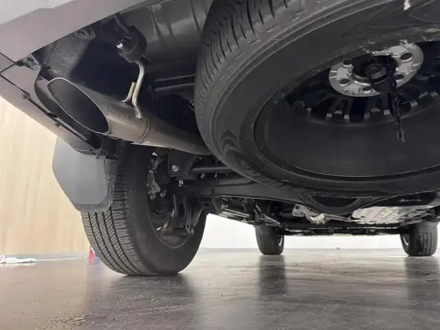 トヨタ ランドクルーザー ２５０ ZX 三重県 2024(令6)年 0.6万km アバンギャルドブロンズメタリック ディーゼル・ターボ/パートタイム4WD/MTモード付フロア8AT/12.3インチナビ/（AM/FM/TV/Bluetooth/USB/iPod/CarPlay/AndroidAuto/Miracast）/パノラミックビューモニター/JBLプレミアムサウンドシステム（14スピーカー）/モデリスタ シグネチャーイルミブレード＆オーバーフェンダー/ドライブレコーダー前後/ETC2.0/Toyota Safety Sense/●PCS/●緊急時操舵支援＋FCTA：フロントクロストラフィックアラート＋LCA：レーンチェンジアシスト/●LTA/●AHS/●全車速追従機能付レーダークルコン/●RSA：ロードサインアシスト/●PDA：プロアクティブドライビングアシスト/・BSM：ブラインドスポットモニター＋SEA：安心降車アシスト＋AVSP：周辺車両接近時サポート（録画機能）/・ドライバーモニター/・PKSB/・トヨタチームメイト（アドバンストドライブ：渋滞時支援）/装備/・寒冷地仕様/・ムーンルーフ/・デジタルインナーミラー/・茶革シート/・冷暖シート（D/N/2nd）＋ステアリングヒーター/・ハンズフリーパワーバックドア/・カラーHUD/・左右＆後席独立オートエアコン/・パワーシート（Dメモリー付8way/N4way）/など