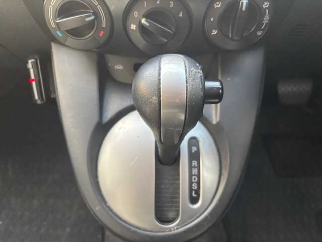 マツダ デミオ 13C 宮城県 2010(平22)年 11.6万km ラディアントエボニーマイカ 登録時走行距離１１５８３９ｋｍ/シートカバー/ステアリングカバー/レベライザー/電格ミラー/純正ワンセグナビ/AM/FM/iPad/ETC(社外)/スタッドレスタイヤ付き/夏タイヤAW付き