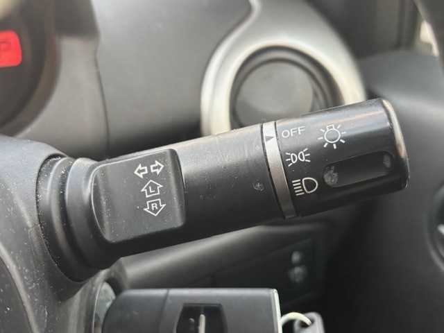 マツダ デミオ 13C 宮城県 2010(平22)年 11.6万km ラディアントエボニーマイカ 登録時走行距離１１５８３９ｋｍ/シートカバー/ステアリングカバー/レベライザー/電格ミラー/純正ワンセグナビ/AM/FM/iPad/ETC(社外)/スタッドレスタイヤ付き/夏タイヤAW付き