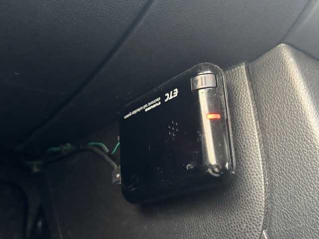 マツダ デミオ 13C 宮城県 2010(平22)年 11.6万km ラディアントエボニーマイカ 登録時走行距離１１５８３９ｋｍ/シートカバー/ステアリングカバー/レベライザー/電格ミラー/純正ワンセグナビ/AM/FM/iPad/ETC(社外)/スタッドレスタイヤ付き/夏タイヤAW付き