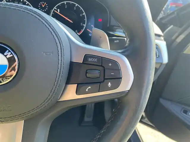 ＢＭＷ ５２３ｄ Mスポーツ 福岡県 2019(平31)年 7.9万km シルバー ・サンルーフ/・アクティブクルーズコントロール/・純正ナビ／ＵＳＢ／Ｂｌｕｅｔｏｏｔｈ/carplay/・全方位カメラ/・ハーフレザーシート/シートヒーター/エアシート/・フルセグ/・純正19AW/・LEDライト/・ディスプレイキー/・インテリジェントセーフティ