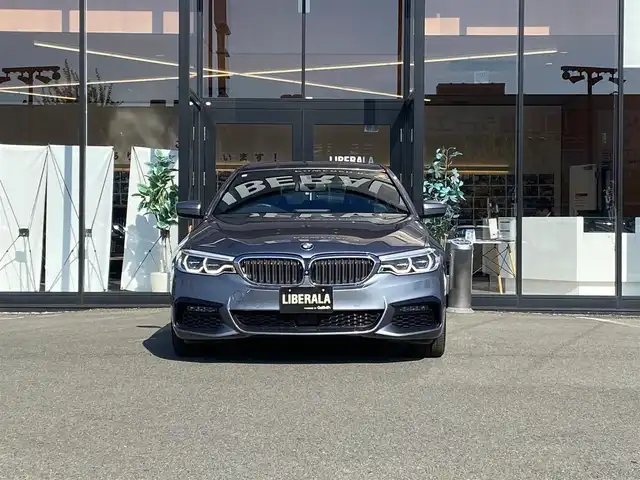 ＢＭＷ ５２３ｄ Mスポーツ 福岡県 2019(平31)年 7.9万km シルバー ・サンルーフ/・アクティブクルーズコントロール/・純正ナビ／ＵＳＢ／Ｂｌｕｅｔｏｏｔｈ/carplay/・全方位カメラ/・ハーフレザーシート/シートヒーター/エアシート/・フルセグ/・純正19AW/・LEDライト/・ディスプレイキー/・インテリジェントセーフティ