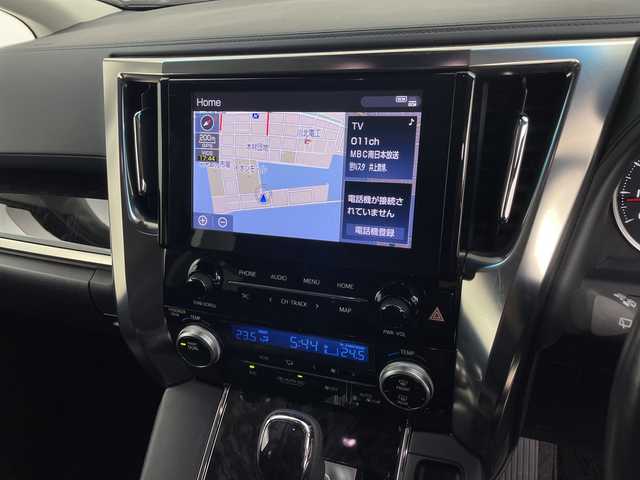 トヨタ ヴェルファイア Z Gエディション 鹿児島県 2020(令2)年 1.6万km パール 純正9インチナビゲーション/CD/DVD/SD/フルセグ/Bluetooth/デジタルインナーミラー/ローダウン/社外21インチアルミホイール/D/Nパワーシート/D/Nシートヒーター/D/Nベンチレーション/両側ぱわースライドドア/オットマン/モデリスタエアロ/ETC/純正フリップダウンモニター/LEDヘッドライト/ ブラインドスポットモニター/レーダークルーズコントロール/ビルトインETC