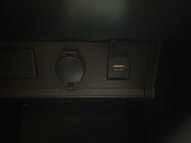 トヨタ ヴェルファイア Z Gエディション 鹿児島県 2020(令2)年 1.6万km パール 純正9インチナビゲーション/CD/DVD/SD/フルセグ/Bluetooth/デジタルインナーミラー/ローダウン/社外21インチアルミホイール/D/Nパワーシート/D/Nシートヒーター/D/Nベンチレーション/両側ぱわースライドドア/オットマン/モデリスタエアロ/ETC/純正フリップダウンモニター/LEDヘッドライト/ ブラインドスポットモニター/レーダークルーズコントロール/ビルトインETC