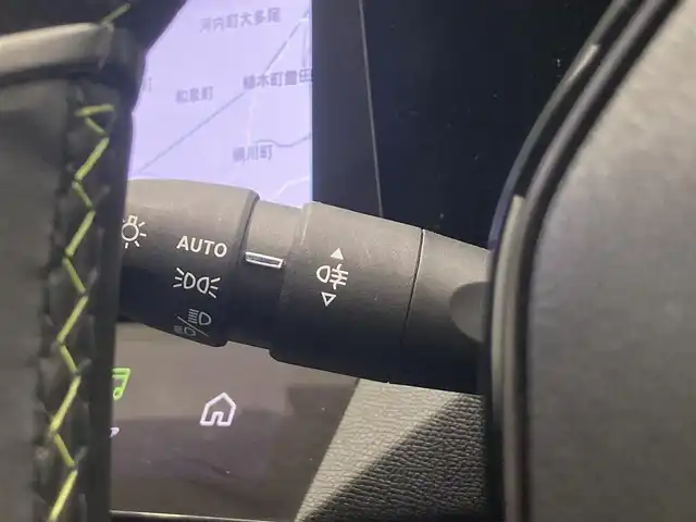 プジョー ３０８ GT ブルーHDi 熊本県 2023(令5)年 0.6万km 緑 ・スマートキー/・プッシュスタート/・アクティブセーフティブレーキ/・道路標識認識/・ドライバーアテンションアラート/・リアクロストラフィックアラート/・パーキングセンサー/・レーンキープアシスト/・インテリジェントハイビーム/・クルーズコントロール(追従式)/・ハーフレザーシート/・D席パワーシート /・前席シートヒーター /・純正メモリナビ/　【Bluetooth・USB・AppleCarPlay・AndroidAuto】/・全方位カメラ/・ETC/・ドライブレコーダー(前後録画)/・LEDヘッドランプ/・純正マット/・保証書/取説