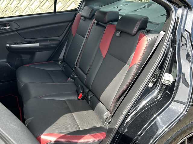 スバル ＷＲＸ ＳＴＩ STI 大阪府 2014(平26)年 6.3万km クリスタルブラックシリカ アプライドA型/ターボ　４ＷＤ　社外ナビ　ＣＤ　ＤＶＤ　ＢＴ　フルセグＴＶ　バックカメラ　　ドラレコ　　革シート　前席シートヒーター　　前席パワーシート　　オートライト　ＥＴＣ　スマートキー