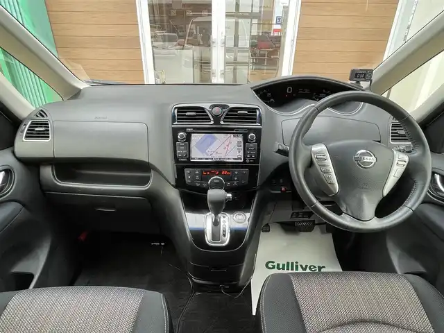 日産 セレナ HWS S HV Vセレ +Sefty Aセーフ 宮崎県 2014(平26)年 8.9万km ブリリアントホワイトパール 純正ナビ/メモリナビ/フルセグテレビ/バックカメラ/全周囲カメラ/フリップダウンモニター/アイドリングストップ/クルーズコントロール/プッシュスタート/両側パワースライドドア/ETC/100V電源/純正16インチアルミ