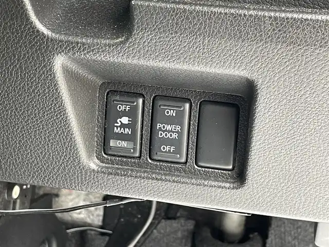 日産 セレナ HWS S HV Vセレ +Sefty Aセーフ 宮崎県 2014(平26)年 8.9万km ブリリアントホワイトパール 純正ナビ/メモリナビ/フルセグテレビ/バックカメラ/全周囲カメラ/フリップダウンモニター/アイドリングストップ/クルーズコントロール/プッシュスタート/両側パワースライドドア/ETC/100V電源/純正16インチアルミ