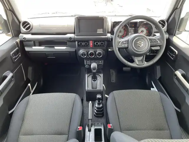 スズキ ジムニー XC 佐賀県 2025(令7)年 0.1万km未満 ピュアホワイトP ワンオーナー/パートタイム４WD/クルーズコントロール/車線逸脱警報システム/衝突被害軽減ブレーキ/クリアランスソナー/D＋N席シートヒーター/ミラーヒーター/ステアリングリモコン/オートマチックハイビーム/ウィンカーミラー/純正16インチアルミホイール/純正LEDヘッドライト/純正フォグライト/新車保証書/取扱説明書/スペアキー１本
