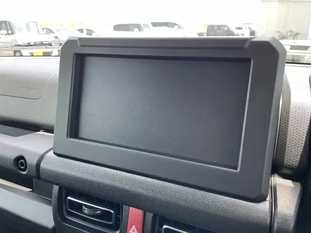 スズキ ジムニー XC 佐賀県 2025(令7)年 0.1万km未満 ピュアホワイトP ワンオーナー/パートタイム４WD/クルーズコントロール/車線逸脱警報システム/衝突被害軽減ブレーキ/クリアランスソナー/D＋N席シートヒーター/ミラーヒーター/ステアリングリモコン/オートマチックハイビーム/ウィンカーミラー/純正16インチアルミホイール/純正LEDヘッドライト/純正フォグライト/新車保証書/取扱説明書/スペアキー１本