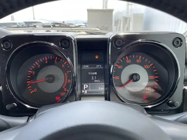 スズキ ジムニー XC 佐賀県 2025(令7)年 0.1万km未満 ピュアホワイトP ワンオーナー/パートタイム４WD/クルーズコントロール/車線逸脱警報システム/衝突被害軽減ブレーキ/クリアランスソナー/D＋N席シートヒーター/ミラーヒーター/ステアリングリモコン/オートマチックハイビーム/ウィンカーミラー/純正16インチアルミホイール/純正LEDヘッドライト/純正フォグライト/新車保証書/取扱説明書/スペアキー１本