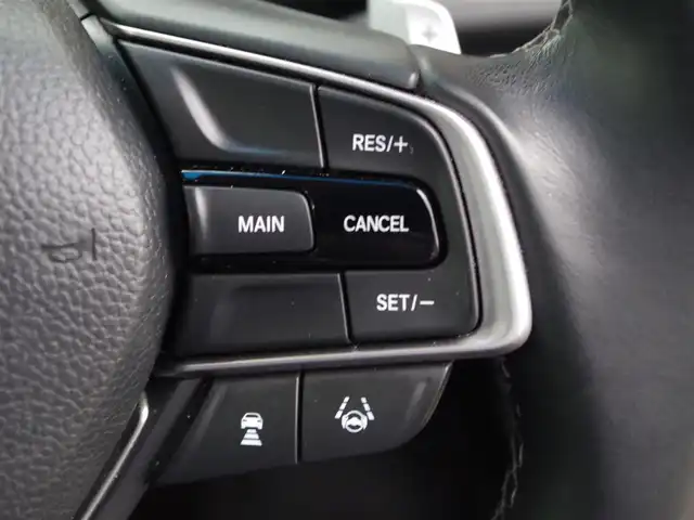 ホンダ インサイト EX 埼玉県 2020(令2)年 8.7万km クリスタルブラックパール 純正ディスプレイオーディオ/ホンダセンシング/　衝突軽減ブレーキ/　誤発進抑制機能/　後方誤発進抑制機能/　先行車発進お知らせ機能/　オートハイビーム/　パーキングセンサーシステム/ブラインドスポットモニター/アダクティブクルーズコントロール/ETC2.0/フルセグ/パワーシート/シートヒーター/ドライブレコーダー/バックカメラ/パドルシフト