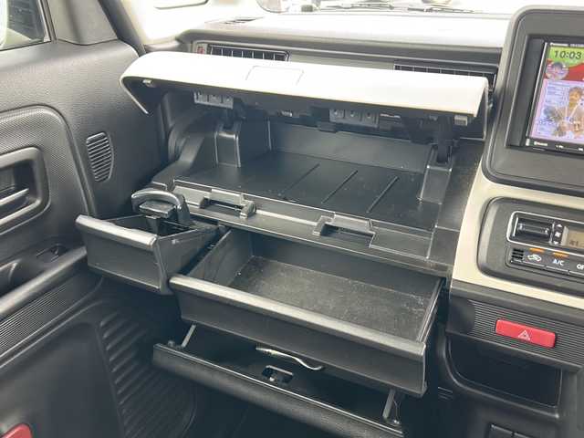 スズキ スペーシア HYBRID G 石川県 2020(令2)年 4.5万km オフブルーM 社外SDナビゲーション/【CD・Bluetooth・ワンセグTV】/バックカメラ/ビルドインETC/衝突軽減システム/アイドリングストップ/横滑り防止機能/リアパーキングセンサー/レーンキープアシスト/プッシュスタート/AAC/オートライト/・ハロゲンライト/社外フロアマット