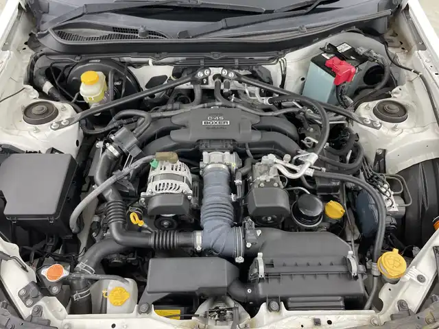 トヨタ ８６ GT 愛知県 2012(平24)年 6.3万km サテンホワイトパール 禁煙車/7インチナビ/（Bluetooth/CD/DV/フルセグTV) /【品番：CN-H510D】/ETC/純正17インチアルミホイール/横滑り防止装置/純正フロアマット/LEDヘッドライト/オートライト/フォグランプ/MTモード付AT/パドルシフト/スペアタイヤ【スタッドレスアルミホイール4本】/オートエアコン/パワーウインドウ