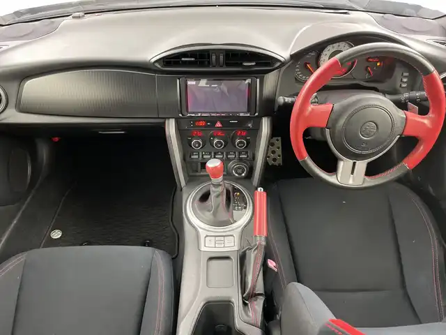 トヨタ ８６ GT 愛知県 2012(平24)年 6.3万km サテンホワイトパール 禁煙車/7インチナビ/（Bluetooth/CD/DV/フルセグTV) /【品番：CN-H510D】/ETC/純正17インチアルミホイール/横滑り防止装置/純正フロアマット/LEDヘッドライト/オートライト/フォグランプ/MTモード付AT/パドルシフト/スペアタイヤ【スタッドレスアルミホイール4本】/オートエアコン/パワーウインドウ