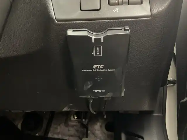 トヨタ ８６ GT 愛知県 2012(平24)年 6.3万km サテンホワイトパール 禁煙車/7インチナビ/（Bluetooth/CD/DV/フルセグTV) /【品番：CN-H510D】/ETC/純正17インチアルミホイール/横滑り防止装置/純正フロアマット/LEDヘッドライト/オートライト/フォグランプ/MTモード付AT/パドルシフト/スペアタイヤ【スタッドレスアルミホイール4本】/オートエアコン/パワーウインドウ