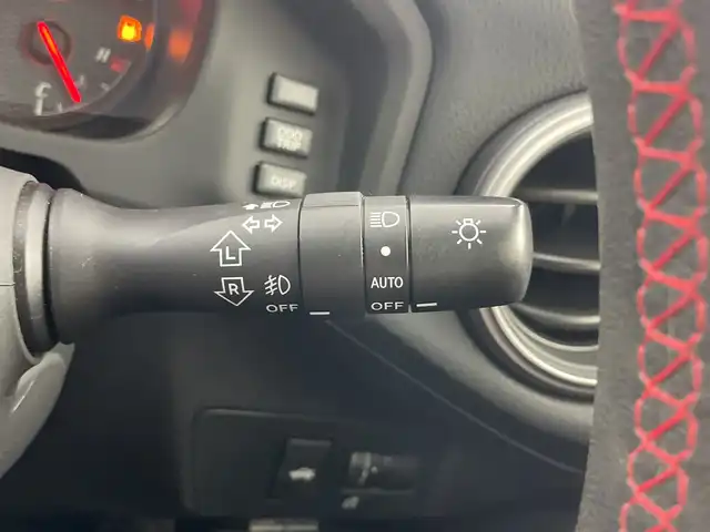 トヨタ ８６ GT 愛知県 2012(平24)年 6.3万km サテンホワイトパール 禁煙車/7インチナビ/（Bluetooth/CD/DV/フルセグTV) /【品番：CN-H510D】/ETC/純正17インチアルミホイール/横滑り防止装置/純正フロアマット/LEDヘッドライト/オートライト/フォグランプ/MTモード付AT/パドルシフト/スペアタイヤ【スタッドレスアルミホイール4本】/オートエアコン/パワーウインドウ