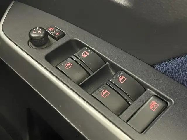 トヨタ ルーミー カスタムG－T 岡山県 2019(平31)年 5.3万km レーザーブルークリスタルシャイン 純正9インチナビ/・型番：NSZT-Y68T/【CD/DVD/AMFM/BT/TV】/バックカメラ/両側パワースライドドア/クルーズコントロール/LEDヘッドライト/LEDフォグランプ/オートライト/前後コーナーセンサー/前後ドライブレコーダー/後席サンシェード/スマートアシストII/前席シートヒーター