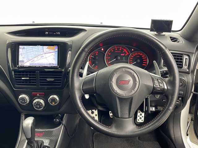 スバル インプレッサ ＷＲＸ STI A－Line 秋田県 2011(平23)年 8.3万km サテンホワイトパール 社外ナビ　フルセグＴＶ　スマートキー　　ＥＴＣ　プッシュスタート　純正フロアマット　運転席パワーシート　レザーシート　横滑り防止装置　ＬＥＤヘッドライト　フォグライト　ライトレベライザー　電格ミラー