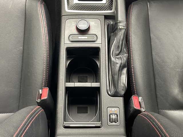 スバル インプレッサ ＷＲＸ STI A－Line 秋田県 2011(平23)年 8.3万km サテンホワイトパール 社外ナビ　フルセグＴＶ　スマートキー　　ＥＴＣ　プッシュスタート　純正フロアマット　運転席パワーシート　レザーシート　横滑り防止装置　ＬＥＤヘッドライト　フォグライト　ライトレベライザー　電格ミラー