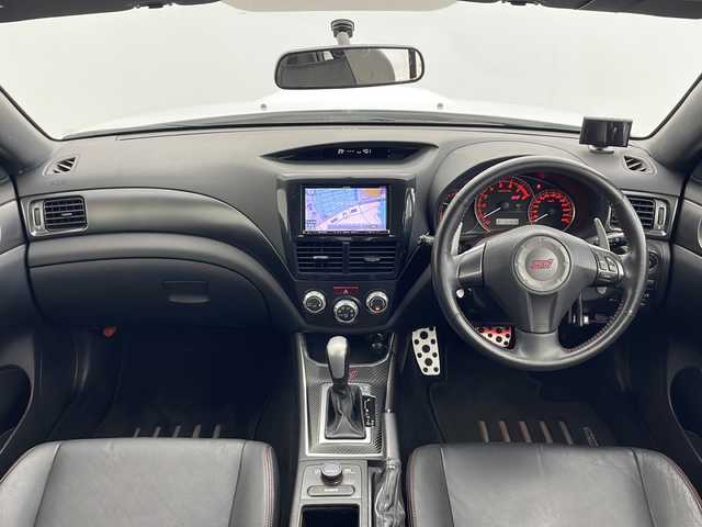 スバル インプレッサ ＷＲＸ STI A－Line 秋田県 2011(平23)年 8.3万km サテンホワイトパール 社外ナビ　フルセグＴＶ　スマートキー　　ＥＴＣ　プッシュスタート　純正フロアマット　運転席パワーシート　レザーシート　横滑り防止装置　ＬＥＤヘッドライト　フォグライト　ライトレベライザー　電格ミラー