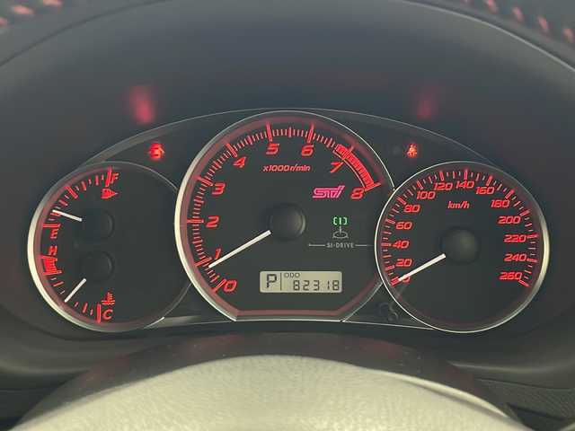 スバル インプレッサ ＷＲＸ STI A－Line 秋田県 2011(平23)年 8.3万km サテンホワイトパール 社外ナビ　フルセグＴＶ　スマートキー　　ＥＴＣ　プッシュスタート　純正フロアマット　運転席パワーシート　レザーシート　横滑り防止装置　ＬＥＤヘッドライト　フォグライト　ライトレベライザー　電格ミラー