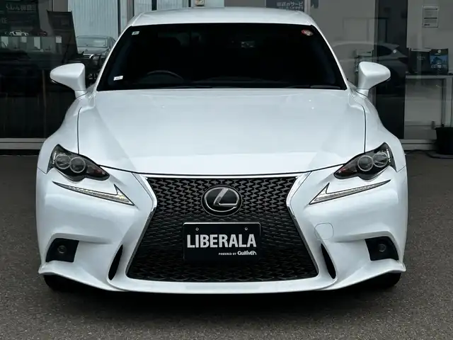 レクサス ＩＳ 250 Fスポーツ 富山県 2014(平26)年 10.3万km ホワイトノーヴァガラスフレーク 4WD/純正SDナビ/DVD/フルセグTV/Bluetooth/USB/バックカメラ/ビルトインETC2.0/前方ドライブレコーダー/レザーシート/前席パワーシート/前席シートヒーター/前席エアシート/横滑り防止機能/衝突軽減ブレーキ/純正18インチアルミホイール/スマートキー/パドルシフト/カーテンエアバッグ/レーダークルーズコントロール