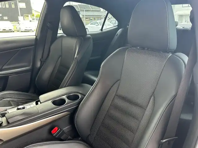 レクサス ＩＳ 250 Fスポーツ 富山県 2014(平26)年 10.3万km ホワイトノーヴァガラスフレーク 4WD/純正SDナビ/DVD/フルセグTV/Bluetooth/USB/バックカメラ/ビルトインETC2.0/前方ドライブレコーダー/レザーシート/前席パワーシート/前席シートヒーター/前席エアシート/横滑り防止機能/衝突軽減ブレーキ/純正18インチアルミホイール/スマートキー/パドルシフト/カーテンエアバッグ/レーダークルーズコントロール