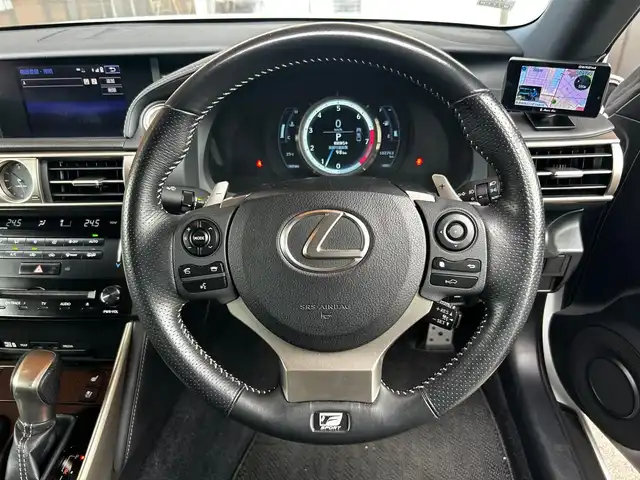 レクサス ＩＳ 250 Fスポーツ 富山県 2014(平26)年 10.3万km ホワイトノーヴァガラスフレーク 4WD/純正SDナビ/DVD/フルセグTV/Bluetooth/USB/バックカメラ/ビルトインETC2.0/前方ドライブレコーダー/レザーシート/前席パワーシート/前席シートヒーター/前席エアシート/横滑り防止機能/衝突軽減ブレーキ/純正18インチアルミホイール/スマートキー/パドルシフト/カーテンエアバッグ/レーダークルーズコントロール