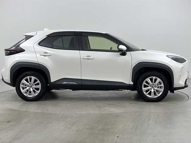 トヨタ ヤリスクロス ハイブリッド G 道央・札幌 2020(令2)年 3.1万km ホワイトパールクリスタルシャイン ・4WD/・純正ナビ&BT&Miracast&USB/・バックカメラ/・サイドカメラ/・パワーバックドア/・トヨタセーフティセンス/・レーダークルーズコントロール/・ブラインドスポットモニター/・ステアリングスイッチ/・ビルトインETC/・社外ドライブレコーダー/・LEDヘッドライト/・オートライト/・スマートキー