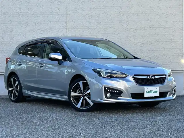 スバル インプレッサ スポーツ 2．0i－S アイサイト 大阪府 2017(平29)年 4.7万km アイスシルバーメタリック ワンオーナー/社外8インチSDナビ（Panasonic CN-LR820DFC)/BT/CD/DVD/フルセグTV/アイサイトver3/レーンキープアシスト/追従機能付きクルーズコントロール/ADB (アダプティブドライビングビーム）/プリクラッシュブレーキ/リヤビークルディティクション/アイサイト専用フロントドライブレコーダー/パドルシフト/パワーシートD/N席/ナノイー空気清浄機/歩行者保護エアバック/前後フォグランプ/純正フロアマット/純正18インチAW/LEDヘッドライト/スペアキー/ETC2.0