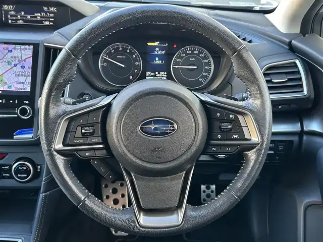 スバル インプレッサ スポーツ 2．0i－S アイサイト 大阪府 2017(平29)年 4.7万km アイスシルバーメタリック ワンオーナー/社外8インチSDナビ（Panasonic CN-LR820DFC)/BT/CD/DVD/フルセグTV/アイサイトver3/レーンキープアシスト/追従機能付きクルーズコントロール/ADB (アダプティブドライビングビーム）/プリクラッシュブレーキ/リヤビークルディティクション/アイサイト専用フロントドライブレコーダー/パドルシフト/パワーシートD/N席/ナノイー空気清浄機/歩行者保護エアバック/前後フォグランプ/純正フロアマット/純正18インチAW/LEDヘッドライト/スペアキー/ETC2.0