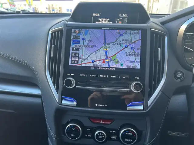 スバル インプレッサ スポーツ 2．0i－S アイサイト 大阪府 2017(平29)年 4.7万km アイスシルバーメタリック ワンオーナー/社外8インチSDナビ（Panasonic CN-LR820DFC)/BT/CD/DVD/フルセグTV/アイサイトver3/レーンキープアシスト/追従機能付きクルーズコントロール/ADB (アダプティブドライビングビーム）/プリクラッシュブレーキ/リヤビークルディティクション/アイサイト専用フロントドライブレコーダー/パドルシフト/パワーシートD/N席/ナノイー空気清浄機/歩行者保護エアバック/前後フォグランプ/純正フロアマット/純正18インチAW/LEDヘッドライト/スペアキー/ETC2.0