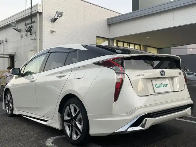 トヨタ プリウス A ツーリングセレクション 長崎県 2018(平30)年 7.6万km ホワイトパールクリスタルシャイン 社外SDナビ/・AM/FM/BT/CD/DVD/HDMI/フルセグTV/バックカメラ/モデリスタエアロ/ステアリングスイッチ/クルーズコントロール/HUD/プリクラッシュセーフティ/コーナーセンサー/BSM/ふらつき検知/ビルトインETC/前席シートヒーター/前方ドライブレコーダー/フロアマット/取扱説明書/スペアキー/エンジンスターター