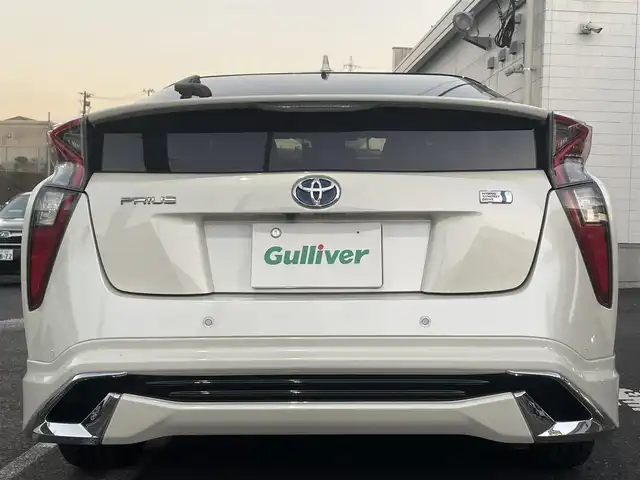 トヨタ プリウス A ツーリングセレクション 長崎県 2018(平30)年 7.6万km ホワイトパールクリスタルシャイン 社外SDナビ/・AM/FM/BT/CD/DVD/HDMI/フルセグTV/バックカメラ/モデリスタエアロ/ステアリングスイッチ/クルーズコントロール/HUD/プリクラッシュセーフティ/コーナーセンサー/BSM/ふらつき検知/ビルトインETC/前席シートヒーター/前方ドライブレコーダー/フロアマット/取扱説明書/スペアキー/エンジンスターター
