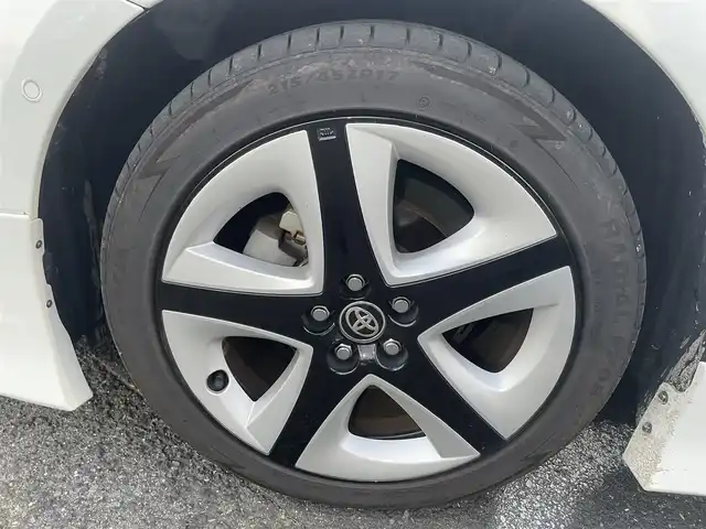 トヨタ プリウス A ツーリングセレクション 長崎県 2018(平30)年 7.6万km ホワイトパールクリスタルシャイン 社外SDナビ/・AM/FM/BT/CD/DVD/HDMI/フルセグTV/バックカメラ/モデリスタエアロ/ステアリングスイッチ/クルーズコントロール/HUD/プリクラッシュセーフティ/コーナーセンサー/BSM/ふらつき検知/ビルトインETC/前席シートヒーター/前方ドライブレコーダー/フロアマット/取扱説明書/スペアキー/エンジンスターター