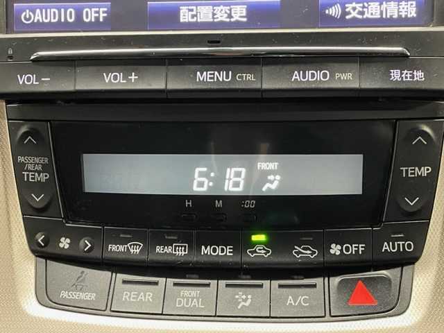 トヨタ アルファード 240S タイプゴールドⅡ 茨城県 2015(平27)年 8.4万km ホワイトパールクリスタルシャイン 純正ナビ　/-BT/TV/AM/FM/衝突軽減システム　/フリップダウンモニター　/両側パワースライドドア　/クルーズコントロール　/バックカメラ　/ＥＴＣ　/電動リアゲート　/プッシュスタート　/ハーフレザーシート　/アイドリングストップ