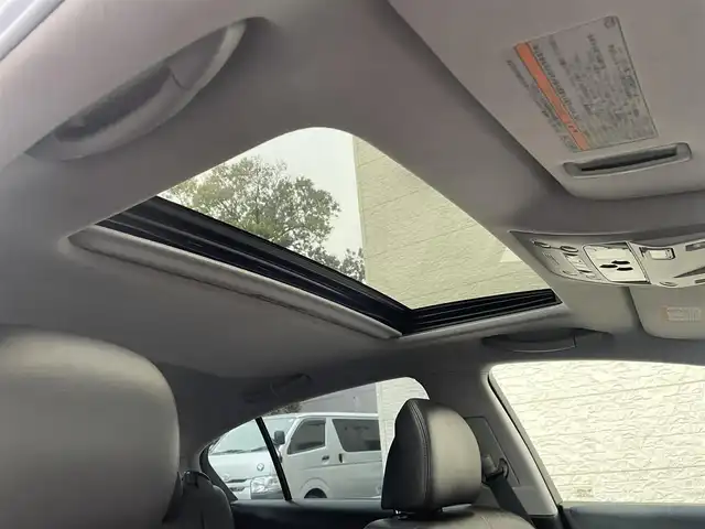 レクサス ＧＳ 450h バージョンL 埼玉県 2006(平18)年 17.7万km プレミアムライトブルー /サンルーフ//純正HDDナビ//バックカメラ//レザーシート//前2席パワーシート//前2席シートヒーター//前2席エアシート//クルーズコントロール//ビルトインETC//スマートキー//キセノン//PCS 衝突軽減ブレーキ//クリアランスソナー//W.サイドエアバッグ//カーテン.ニーエアバッグ//ABS//横滑り防止装置//電動リヤシェード//オートライト//Fフォグランプ//スモークフィルム//純正18インチAW//新車時保証書//取扱説明書//ナビ取説