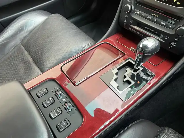 レクサス ＧＳ 450h バージョンL 埼玉県 2006(平18)年 17.7万km プレミアムライトブルー /サンルーフ//純正HDDナビ//バックカメラ//レザーシート//前2席パワーシート//前2席シートヒーター//前2席エアシート//クルーズコントロール//ビルトインETC//スマートキー//キセノン//PCS 衝突軽減ブレーキ//クリアランスソナー//W.サイドエアバッグ//カーテン.ニーエアバッグ//ABS//横滑り防止装置//電動リヤシェード//オートライト//Fフォグランプ//スモークフィルム//純正18インチAW//新車時保証書//取扱説明書//ナビ取説