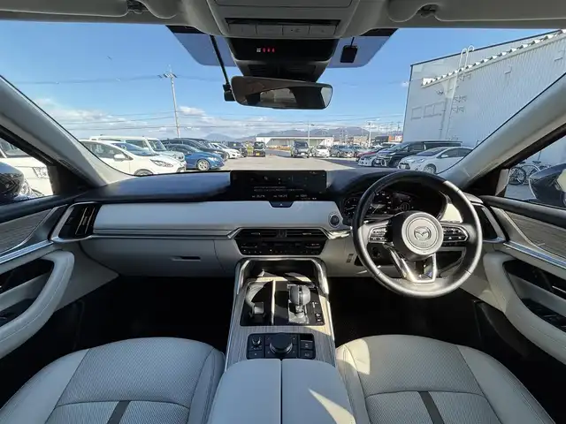 マツダ ＣＸ－６０ XD HV エクスクルーシブモダン 滋賀県 2022(令4)年 2万km ディープクリスタルブルーマイカ 純正12.3インチナビ/・Bluetooth/USB/フルセグ/BOSEプレミアムサウンド/全方位カメラ/前後ドライブレコーダー/ビルトインETC/ホワイトレザーシート/前席パワーシート/D席シートメモリー/全席シートヒーター/前席エアーシート/革巻きステアリング/ハンドルヒーター/ヘッドアップディスプレイ/パワーバックドア/ダウンヒルアシストコントロール/i・ACTIVSENSE/レーダークルコン/クルージング＆トラフィック・サポート/デイタイム・ランニング・ライト/アダプティブLEDヘッドライト/ハイビーム・コントロール・システム/アドバンスト・スマート・シティ・ブレーキ・サポート/AT誤発進抑制制御/スマート・シティ・ブレーキ・サポート/リア・クロス・トラフィック・アラート/車線逸脱警報システム/レーン・キープ・アシスト・システム/ブラインド・スポット・モニタリング/前側方接近車両検知/交通標識認識システム/電格ウィンカーミラー/プッシュスタート/スマートキー×２