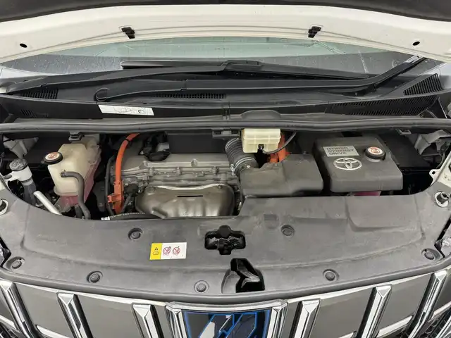 トヨタ アルファードハイブリット SR Cパッケージ 三重県 2020(令2)年 4万km ホワイトパールクリスタルシャイン ハイブリッド/E-Four（4WD）/MTモード付インパネCVT/JBLプレミアムサウンド*/純正10.5インチナビ/（FM/AM/CD/DVD/Blu-ray/SDREC/SD/USB/Bluetooth/VTR/HDMI/TV/AUX/Miracast/CarPlay/AndroidAuto）/13.3インチ 後席モニター*/パノラミックビューモニター*/モデリスタエアロ（F/S/R下）/両側パワースライドドア/ドライブレコーダー 前方/ビルトイン ETC2.0/Toyota Safety Sense/・PCS/・LTA/・【OP】BSM & RCTA*1/・パーキングサポートブレーキ（静止物・後方接近車両）/・アダプティブハイビームシステム/・レーダークルコン/・ロードサインアシスト/・インテリジェントパーキングアシスト*/など/装備/・ツインムーンルーフ*/・デジタルインナーミラー*1/・合皮シート/・パワーシート（D/N）/・エグゼクティブパワーシート（電動リクライニング＆オットマン）/・パワーバックドア/・シートヒーター、ベンチレーション（D/N）/・ステアリングヒーター/・左右＆後席独立オートエアコン/・おくだけ充電*/・3眼LEDヘッドランプ/・スマートキーx2/・保/取/ナビ取/など/*メーカーOP