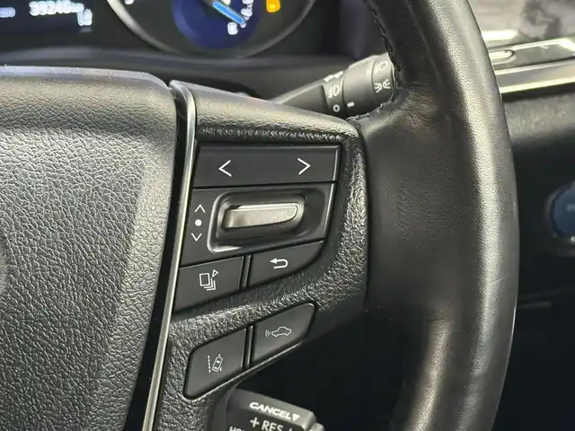 トヨタ アルファードハイブリット SR Cパッケージ 三重県 2020(令2)年 4万km ホワイトパールクリスタルシャイン ハイブリッド/E-Four（4WD）/MTモード付インパネCVT/JBLプレミアムサウンド*/純正10.5インチナビ/（FM/AM/CD/DVD/Blu-ray/SDREC/SD/USB/Bluetooth/VTR/HDMI/TV/AUX/Miracast/CarPlay/AndroidAuto）/13.3インチ 後席モニター*/パノラミックビューモニター*/モデリスタエアロ（F/S/R下）/両側パワースライドドア/ドライブレコーダー 前方/ビルトイン ETC2.0/Toyota Safety Sense/・PCS/・LTA/・【OP】BSM & RCTA*1/・パーキングサポートブレーキ（静止物・後方接近車両）/・アダプティブハイビームシステム/・レーダークルコン/・ロードサインアシスト/・インテリジェントパーキングアシスト*/など/装備/・ツインムーンルーフ*/・デジタルインナーミラー*1/・合皮シート/・パワーシート（D/N）/・エグゼクティブパワーシート（電動リクライニング＆オットマン）/・パワーバックドア/・シートヒーター、ベンチレーション（D/N）/・ステアリングヒーター/・左右＆後席独立オートエアコン/・おくだけ充電*/・3眼LEDヘッドランプ/・スマートキーx2/・保/取/ナビ取/など/*メーカーOP